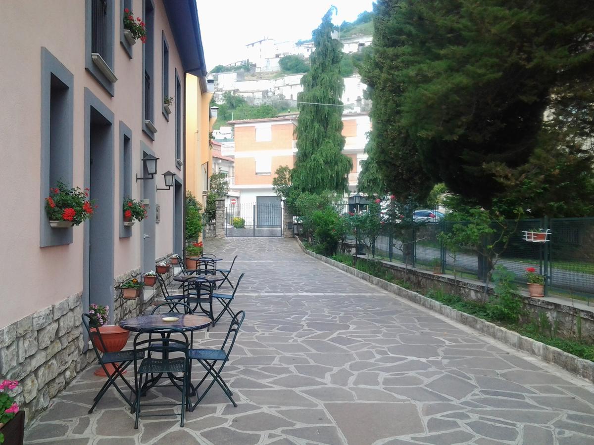 Casale Maginulfo Hotel Roccamandolfi Exterior foto